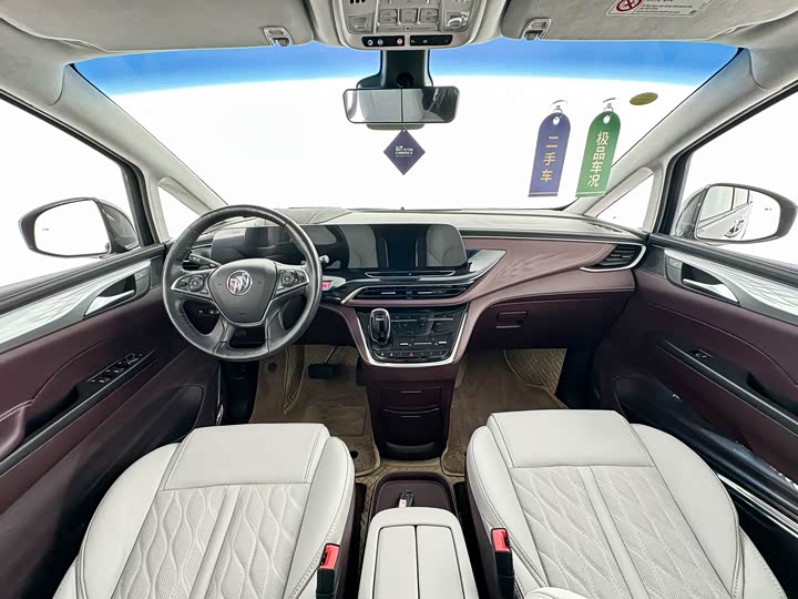 Фото 8 - Buick GL8 ES