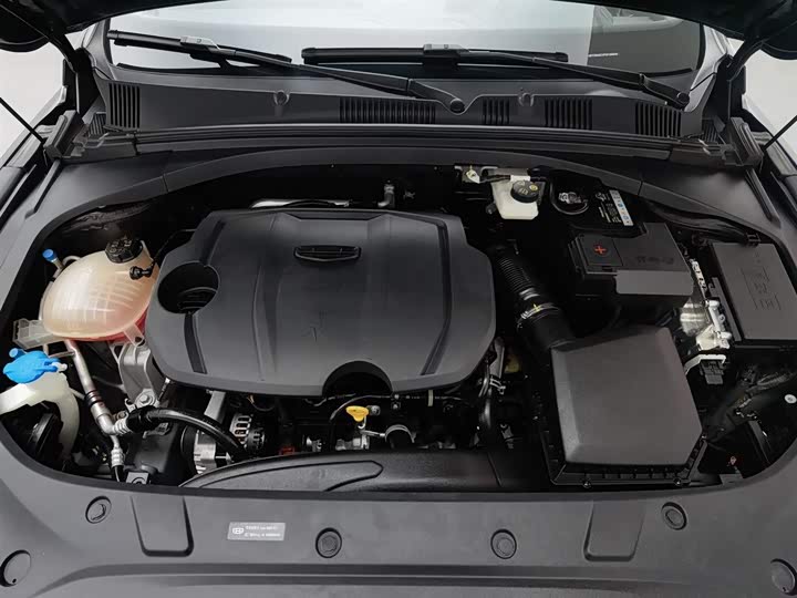 Фото 6 - Geely Preface