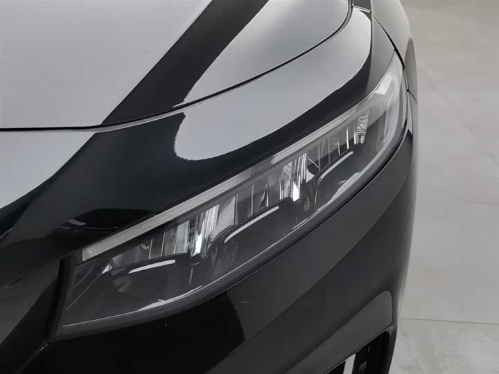 Фото 7 - Geely Preface