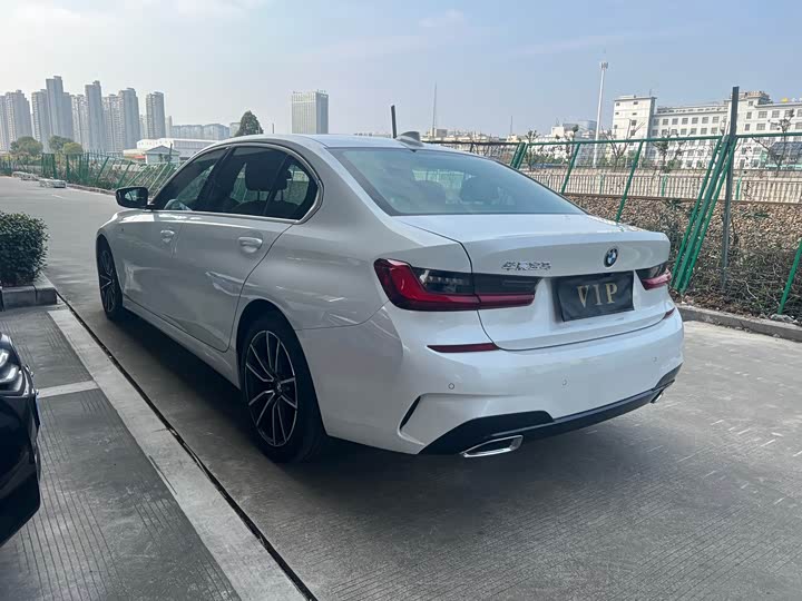 Фото 8 - BMW 3 Series