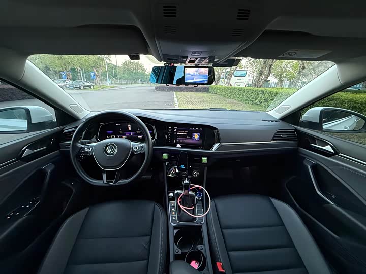 Фото 8 - Volkswagen Sagitar L