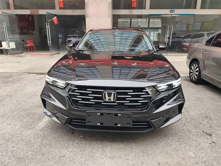 Фото 3 - Honda Accord