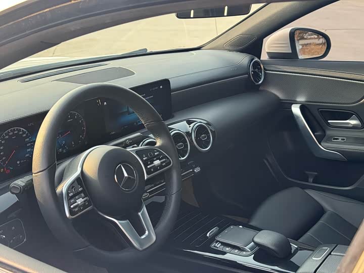 Фото 7 - Mercedes-Benz A-Class