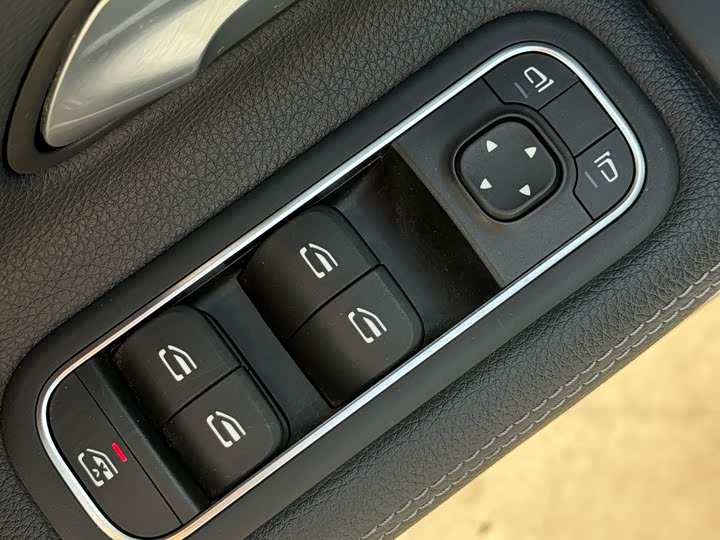 Фото 8 - Mercedes-Benz A-Class