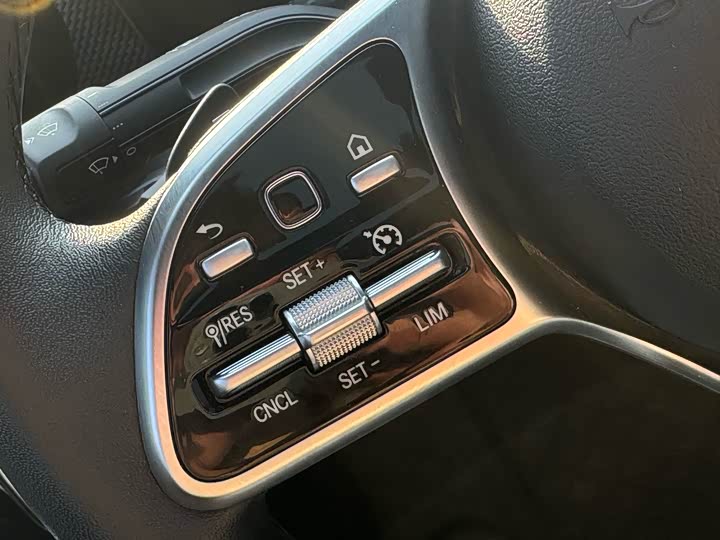 Фото 9 - Mercedes-Benz A-Class