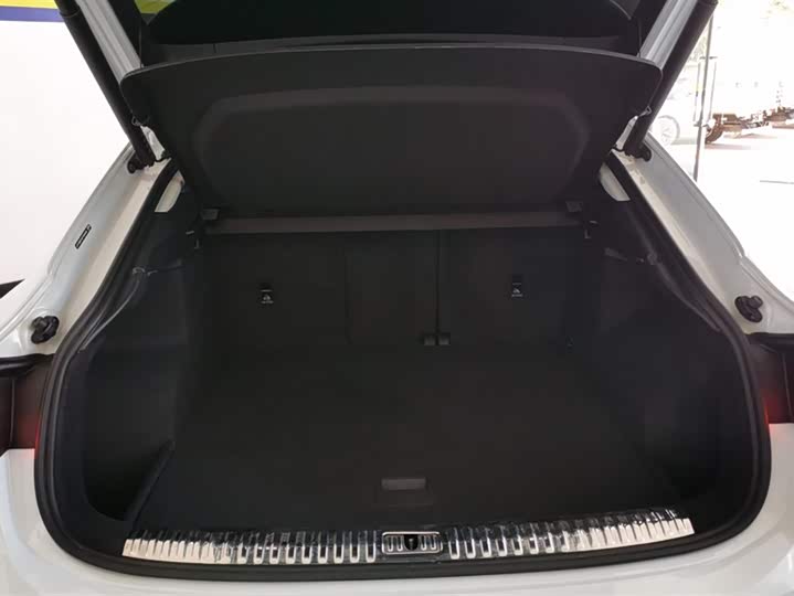 Фото 4 - Audi Q3