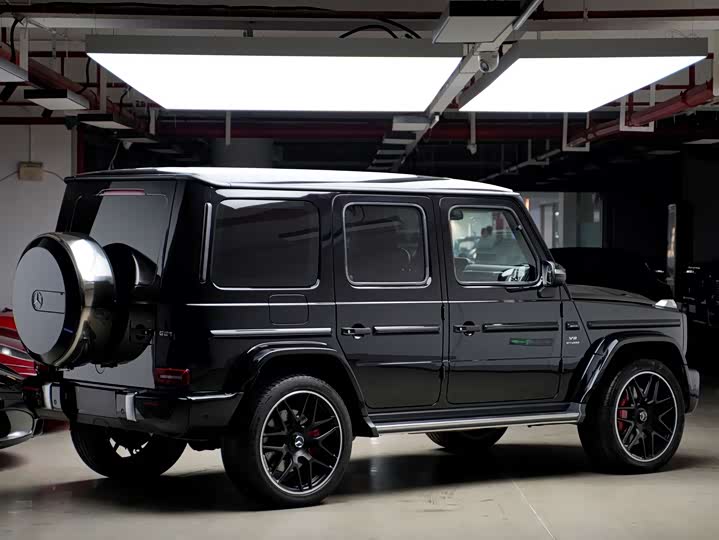 Фото 9 - Mercedes-Benz G-Class AMG