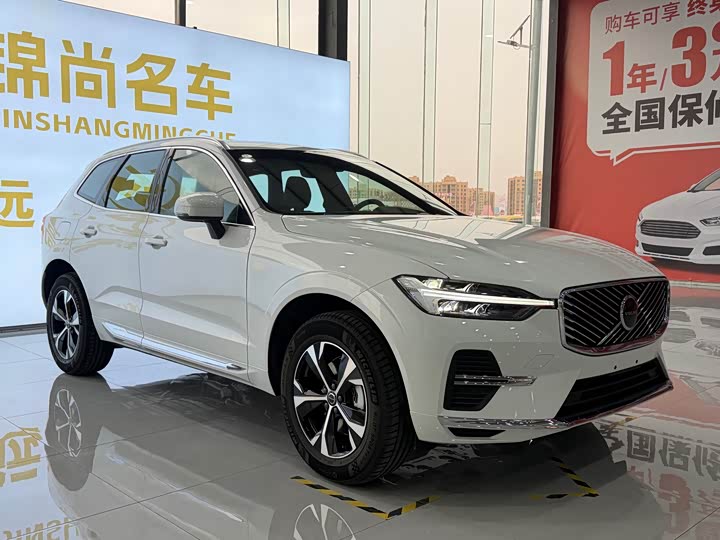Фото 4 - Volvo XC60