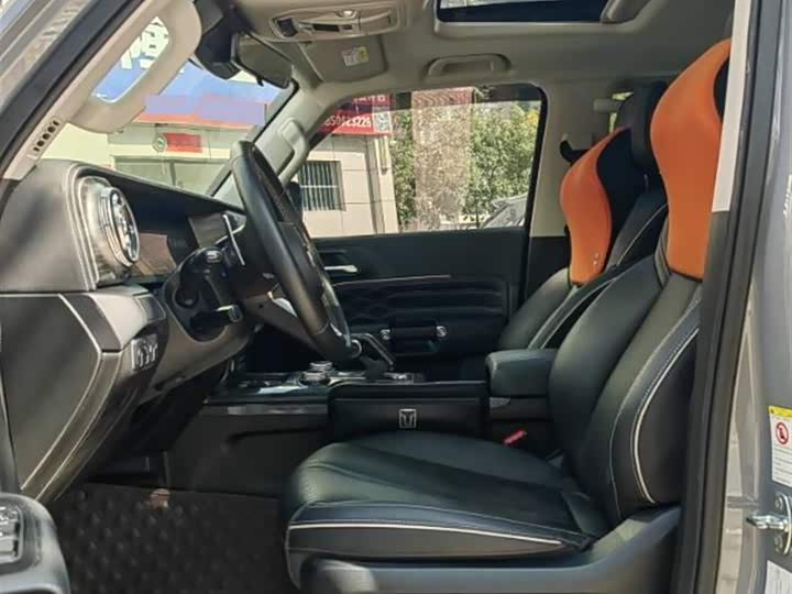 Фото 6 - Tank 300