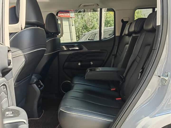 Фото 9 - Tank 300