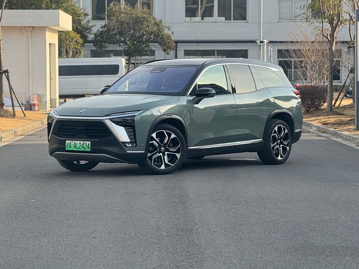 Фото 1 - Nio ES8