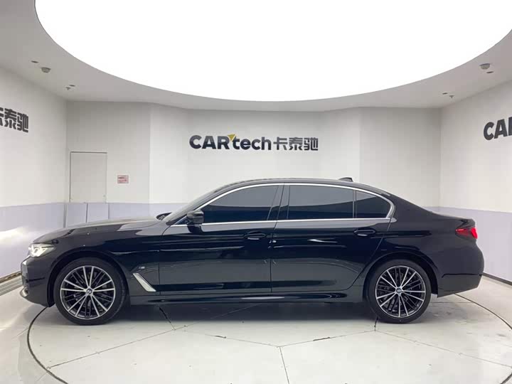 Фото 8 - BMW 5 Series