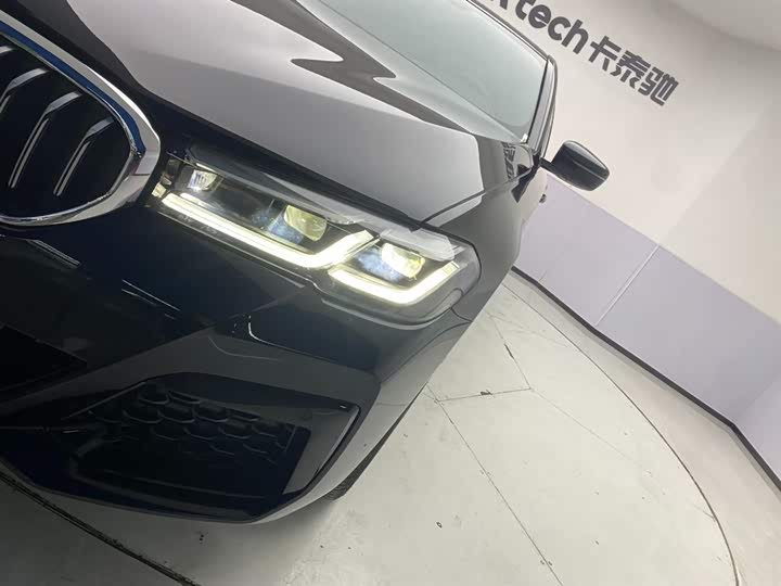 Фото 9 - BMW 5 Series