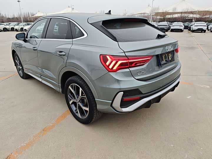 Фото 4 - Audi Q3 Sportback