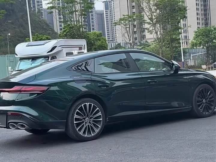 Фото 8 - MG Motor 7