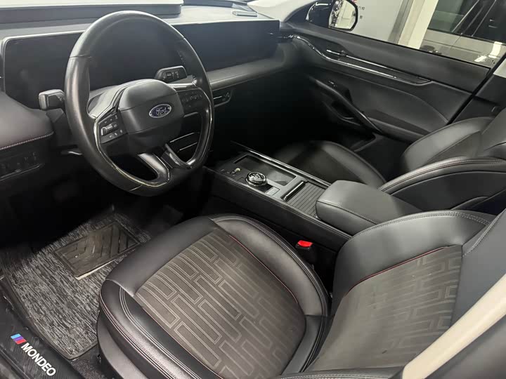 Фото 4 - Ford Mondeo