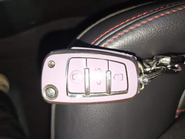 Фото 9 - Audi Q2L