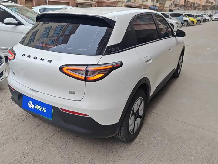 Фото 3 - Geely Galaxy Geome