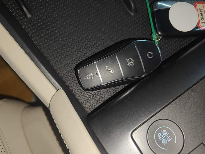 Фото 9 - BYD Qin L