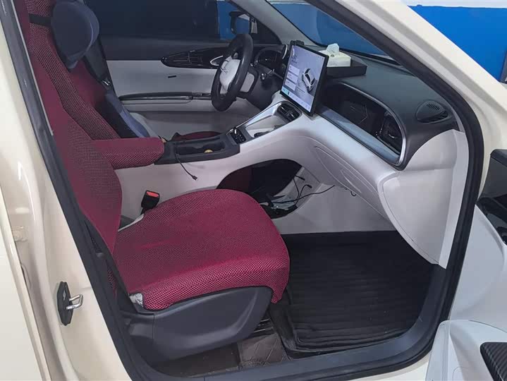 Фото 8 - Geely Galaxy Geome