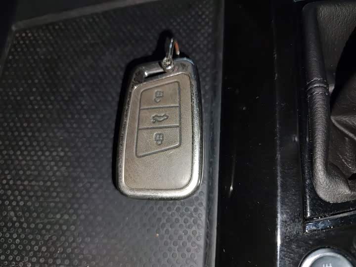 Фото 9 - Volkswagen Passat