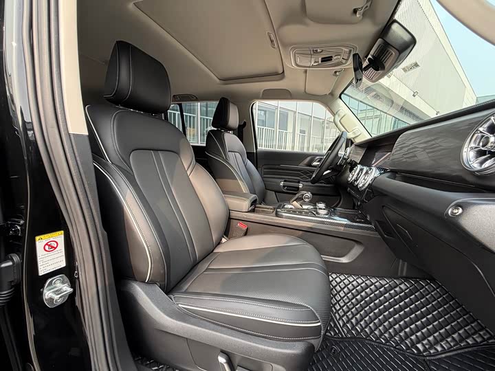 Фото 9 - Tank 300