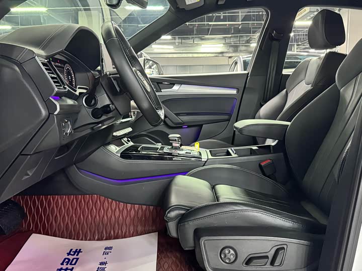 Фото 8 - Audi Q5L Sportback