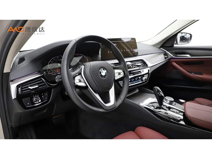 Фото 6 - BMW 5 Series