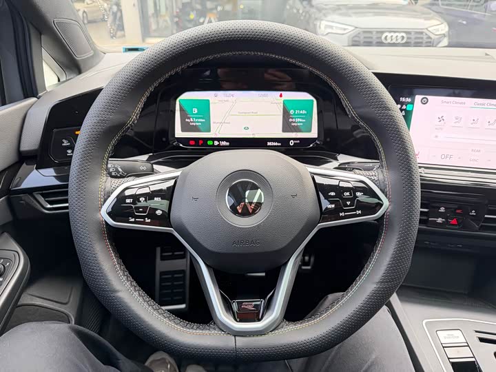 Фото 9 - Volkswagen Golf