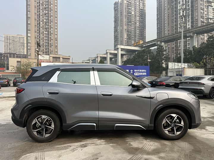 Фото 7 - BYD Yuan Up