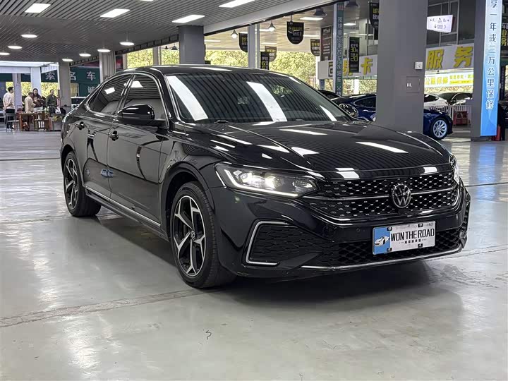 Фото 5 - Volkswagen Passat