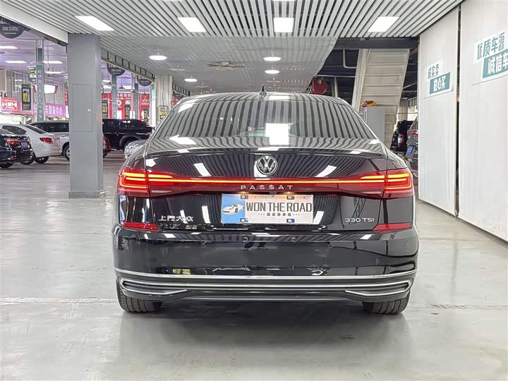 Фото 6 - Volkswagen Passat