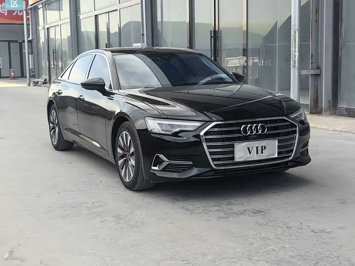 Фото 3 - Audi A6L