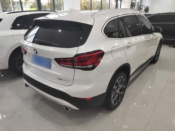 Фото 7 - BMW X1