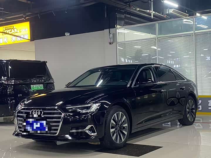 Фото 1 - Audi A6L