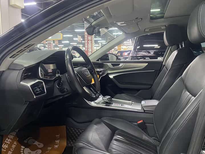 Фото 5 - Audi A6L