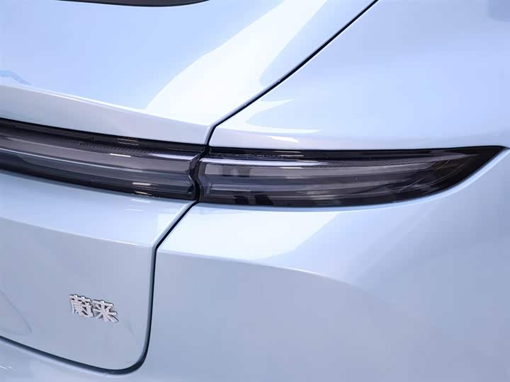 Фото 9 - Nio ET5