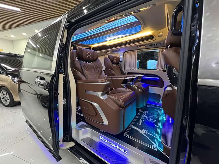 Фото 6 - Mercedes-Benz Vito