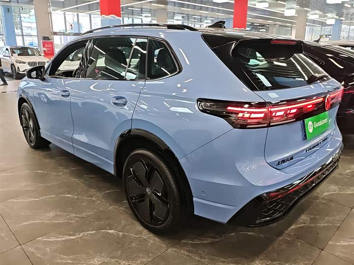 Фото 5 - Volkswagen Tiguan L Pro