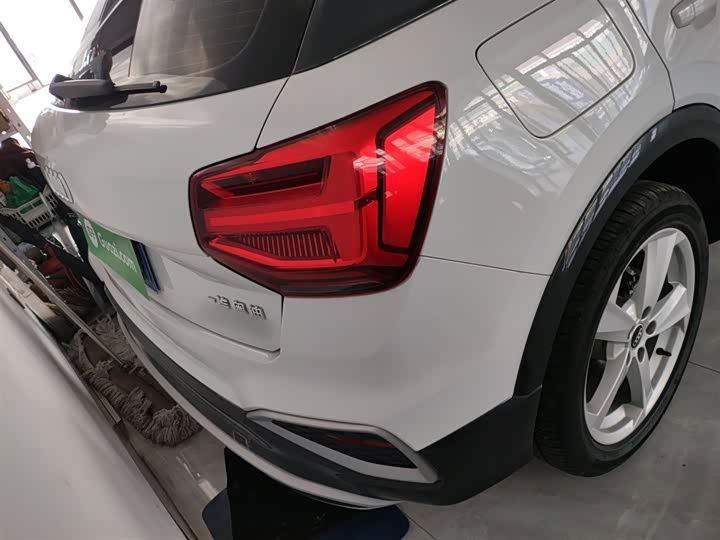 Фото 8 - Audi Q2L