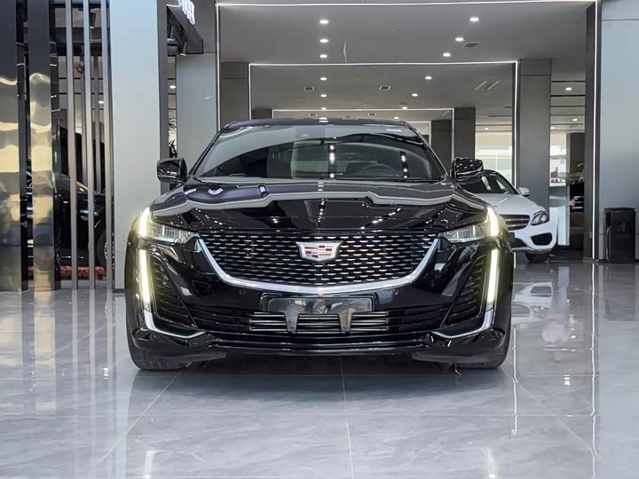 Фото 2 - Cadillac CT5