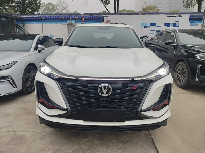 Фото 3 - Changan CS75 Plus