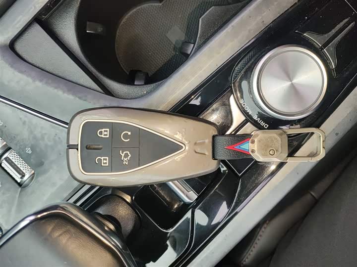 Фото 9 - Changan CS75 Plus