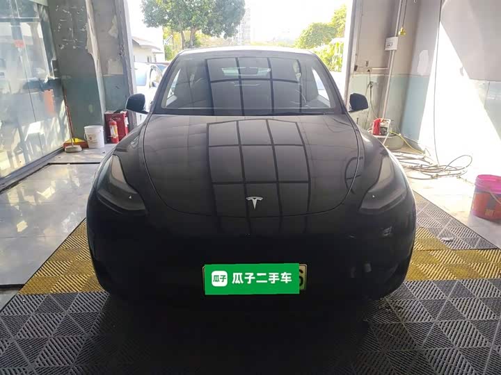 Фото 3 - Tesla Model Y