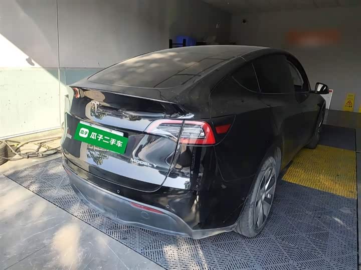 Фото 7 - Tesla Model Y