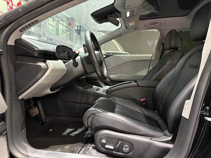 Фото 5 - Zeekr 007