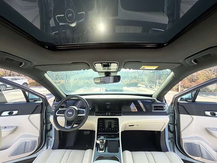 Фото 4 - LiXiang One