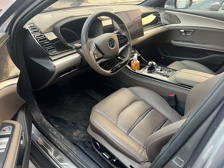 Фото 7 - BYD Han