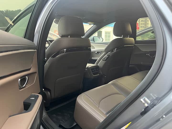 Фото 8 - BYD Han