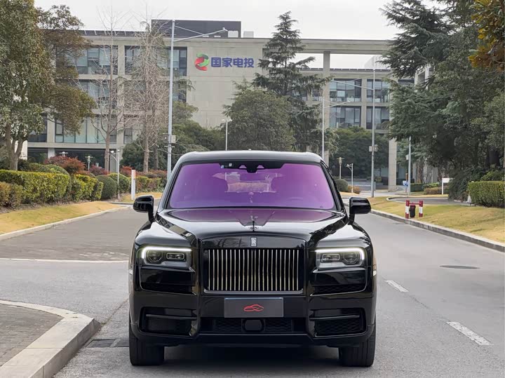 Фото 2 - Rolls-Royce Cullinan
